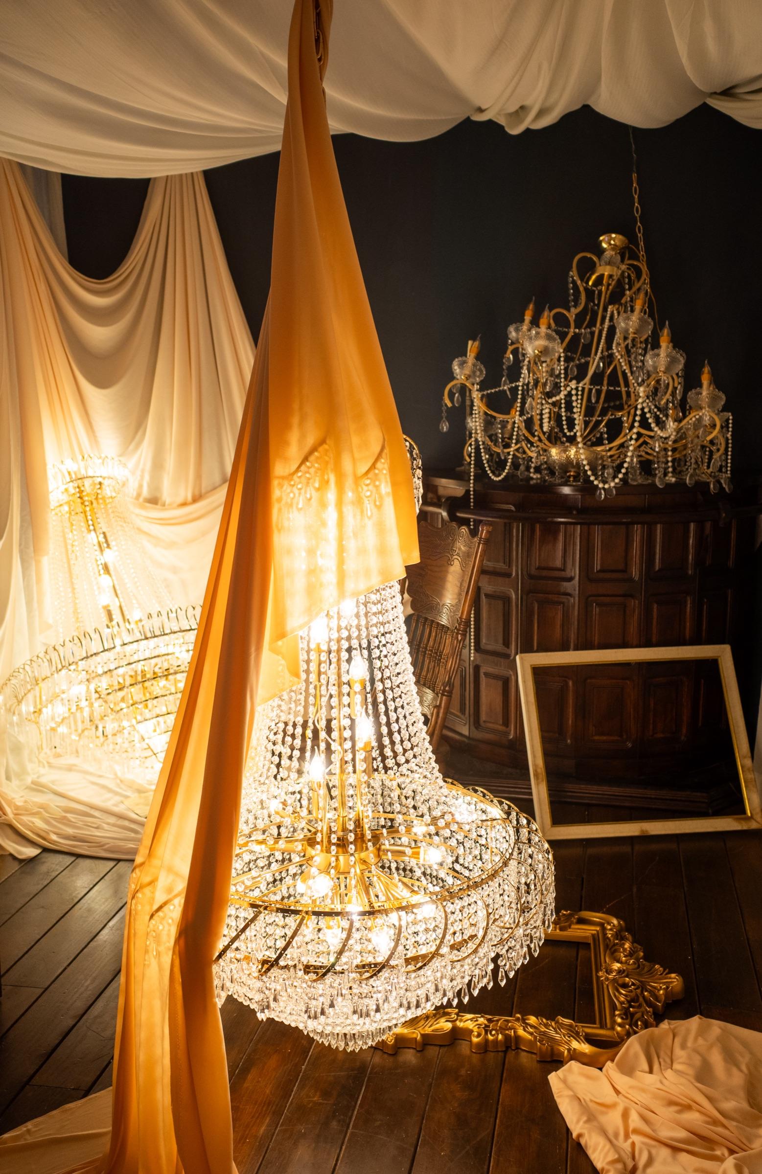 Crystal Chandelier thumbnail 3