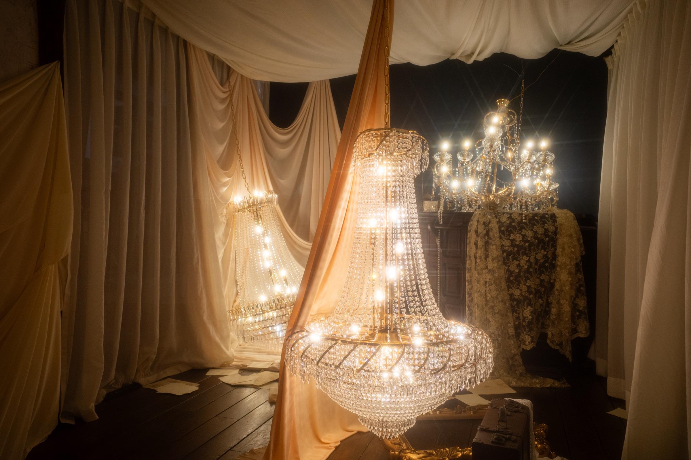 Crystal Chandelier thumbnail 8