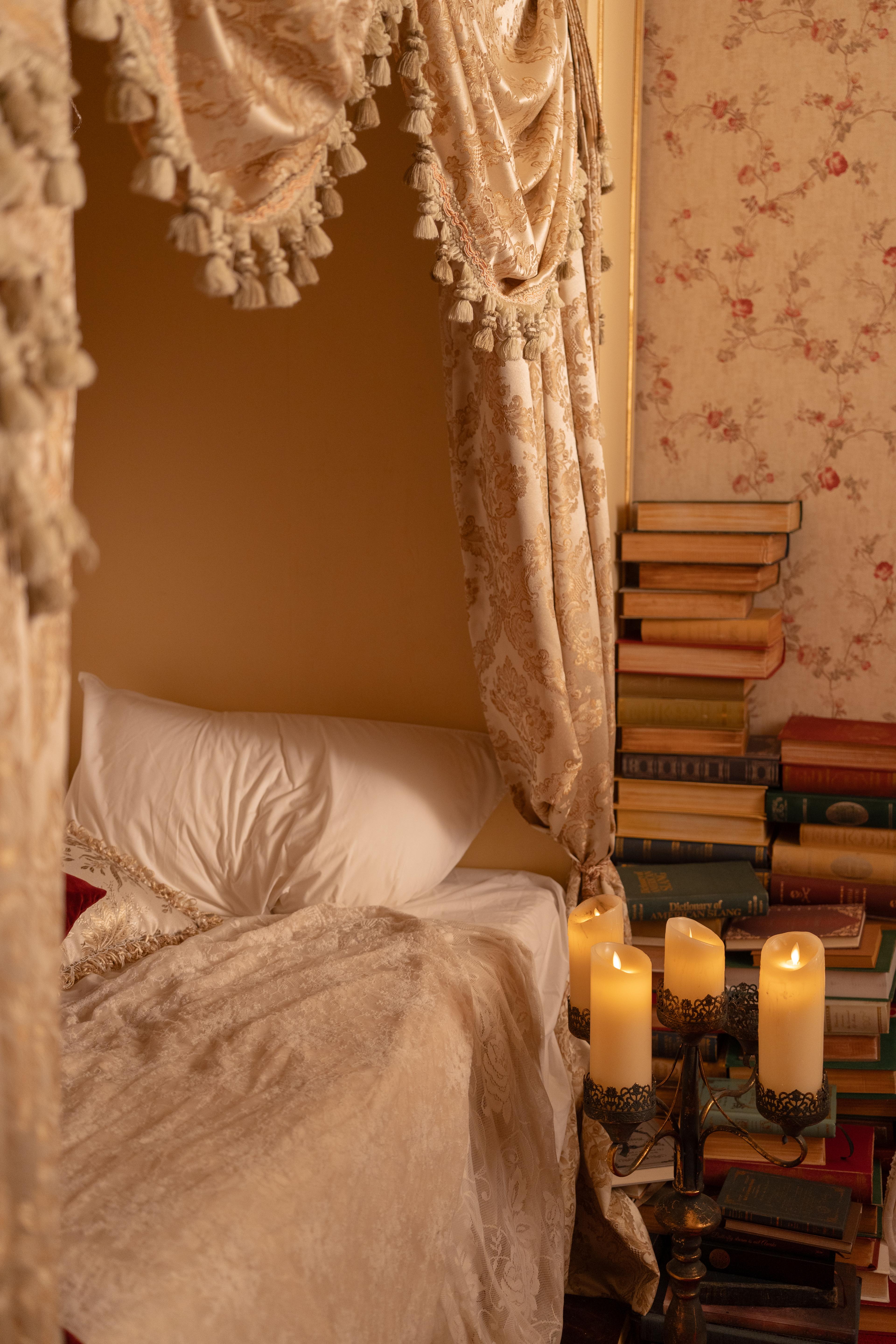 Bedroom thumbnail 5