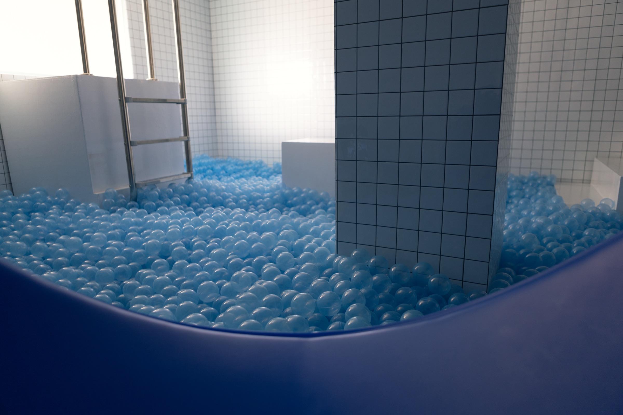 Ballpool thumbnail 26