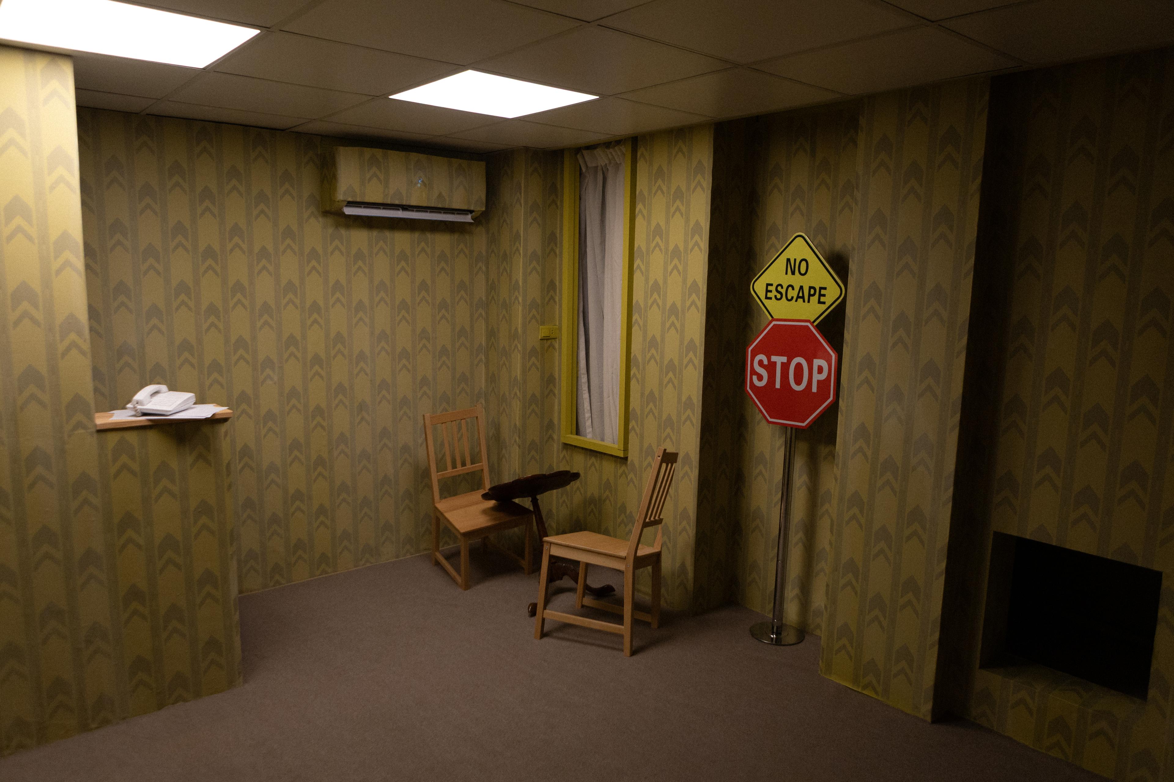 Backroom thumbnail 14