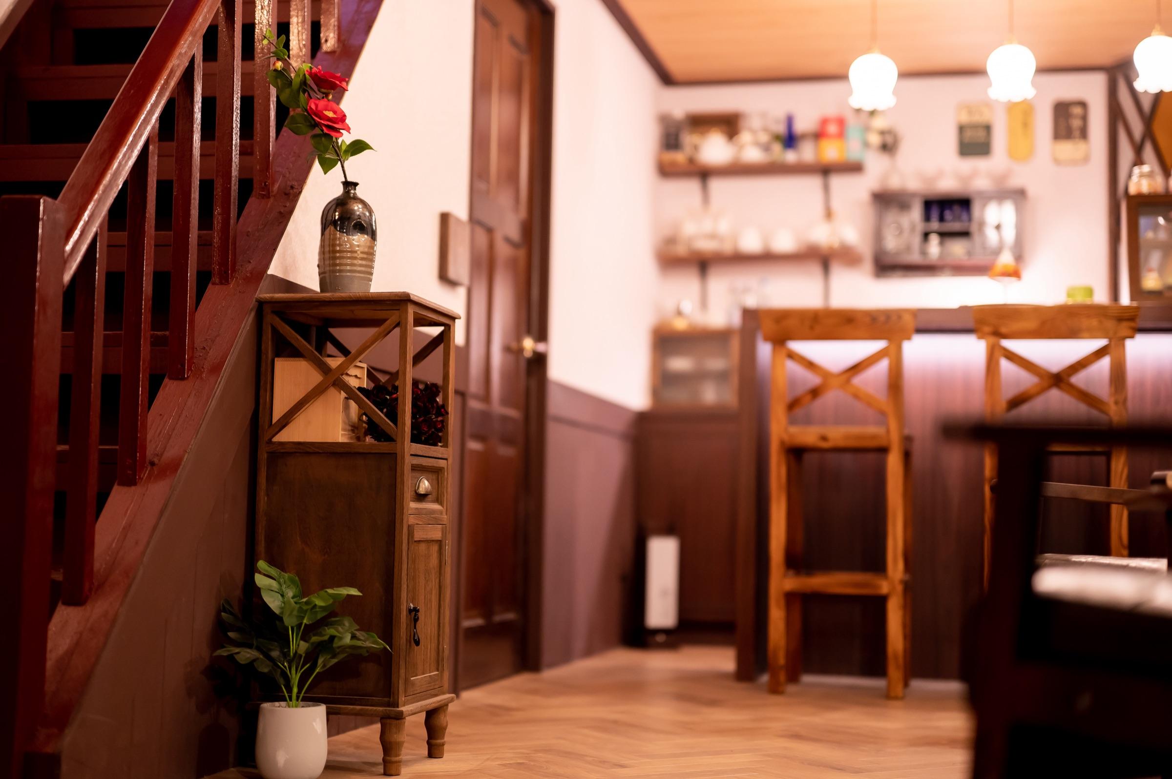 Camellia Room thumbnail 12