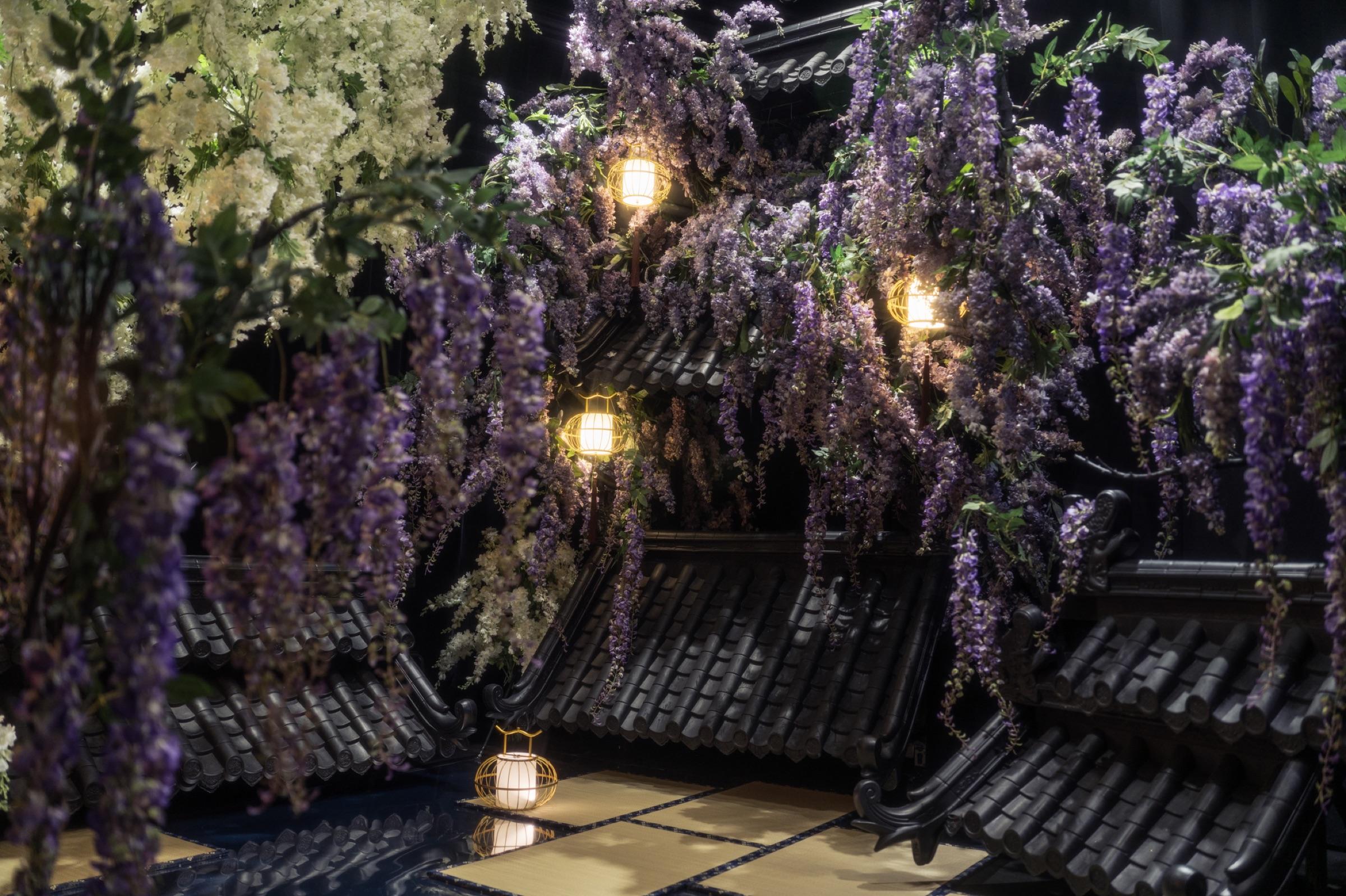 Leap Across the Eaves-Wisteria Courtyard thumbnail 9