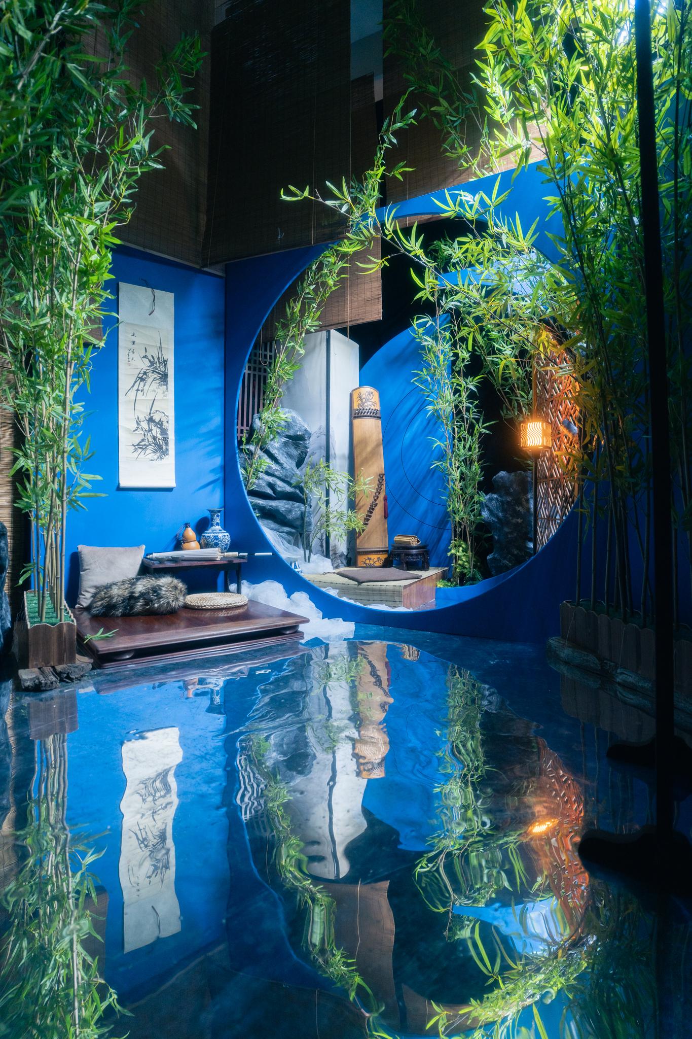 The Gilded Salon-Snow Plum Pavilion thumbnail 15