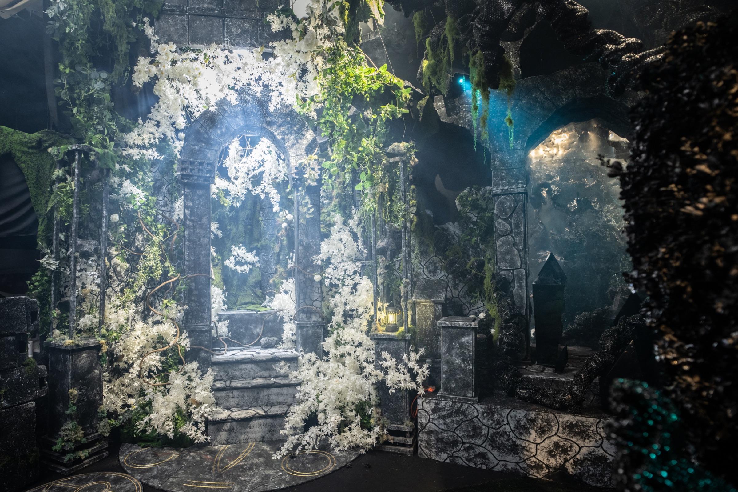 Hall of Heroic Spirits-Born from the White Night