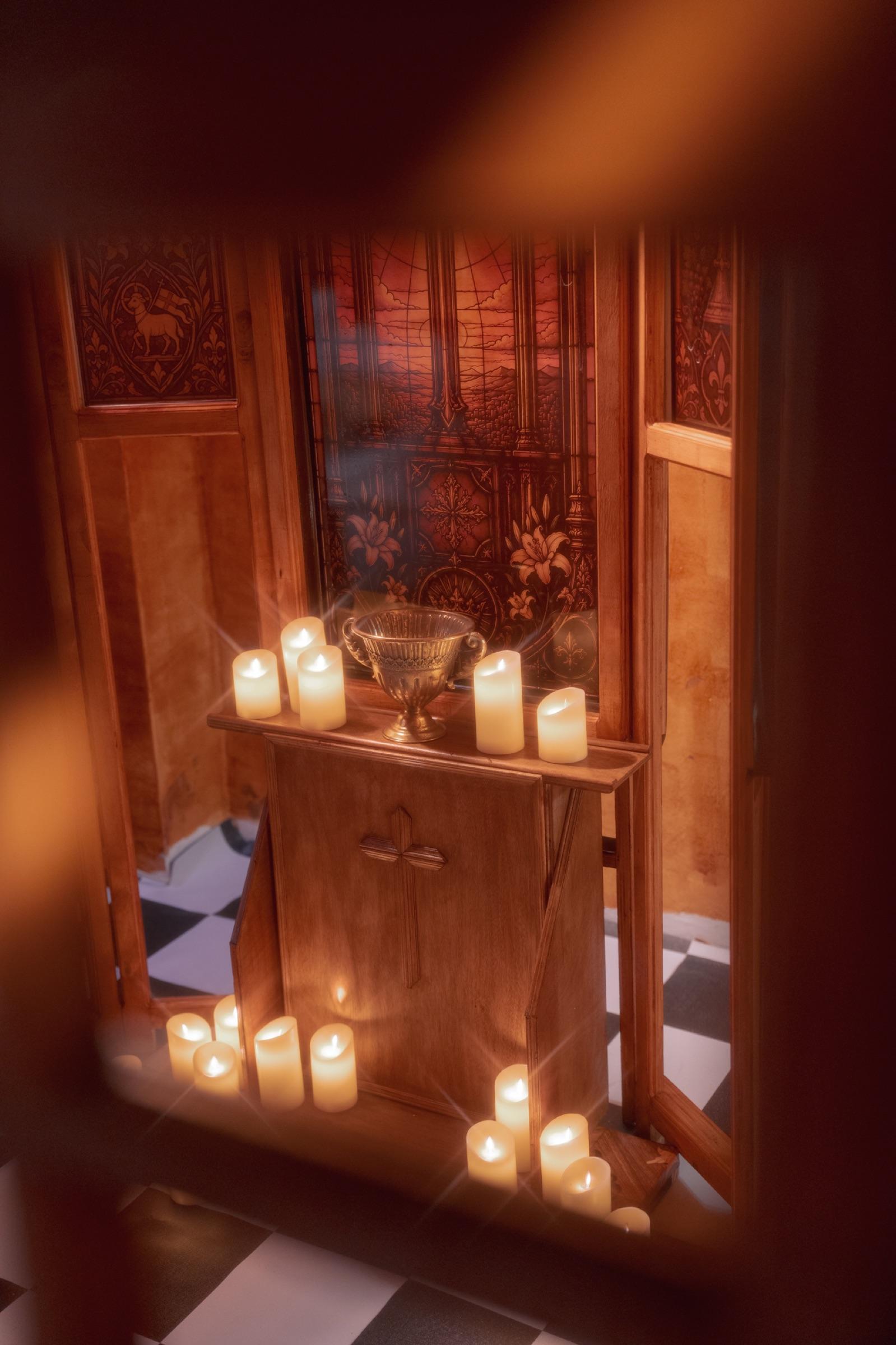 Chamber of Gospel Confession thumbnail 17